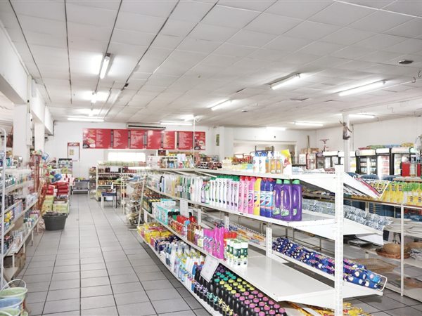 1 743 m² Commercial space 1 743 m² Commercial space
