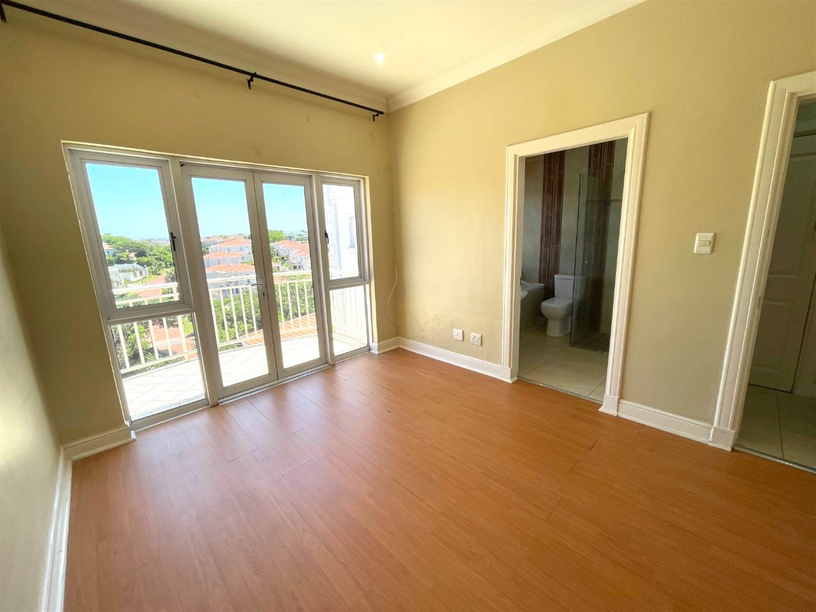 4 Bed Apartment in La Lucia photo number 13