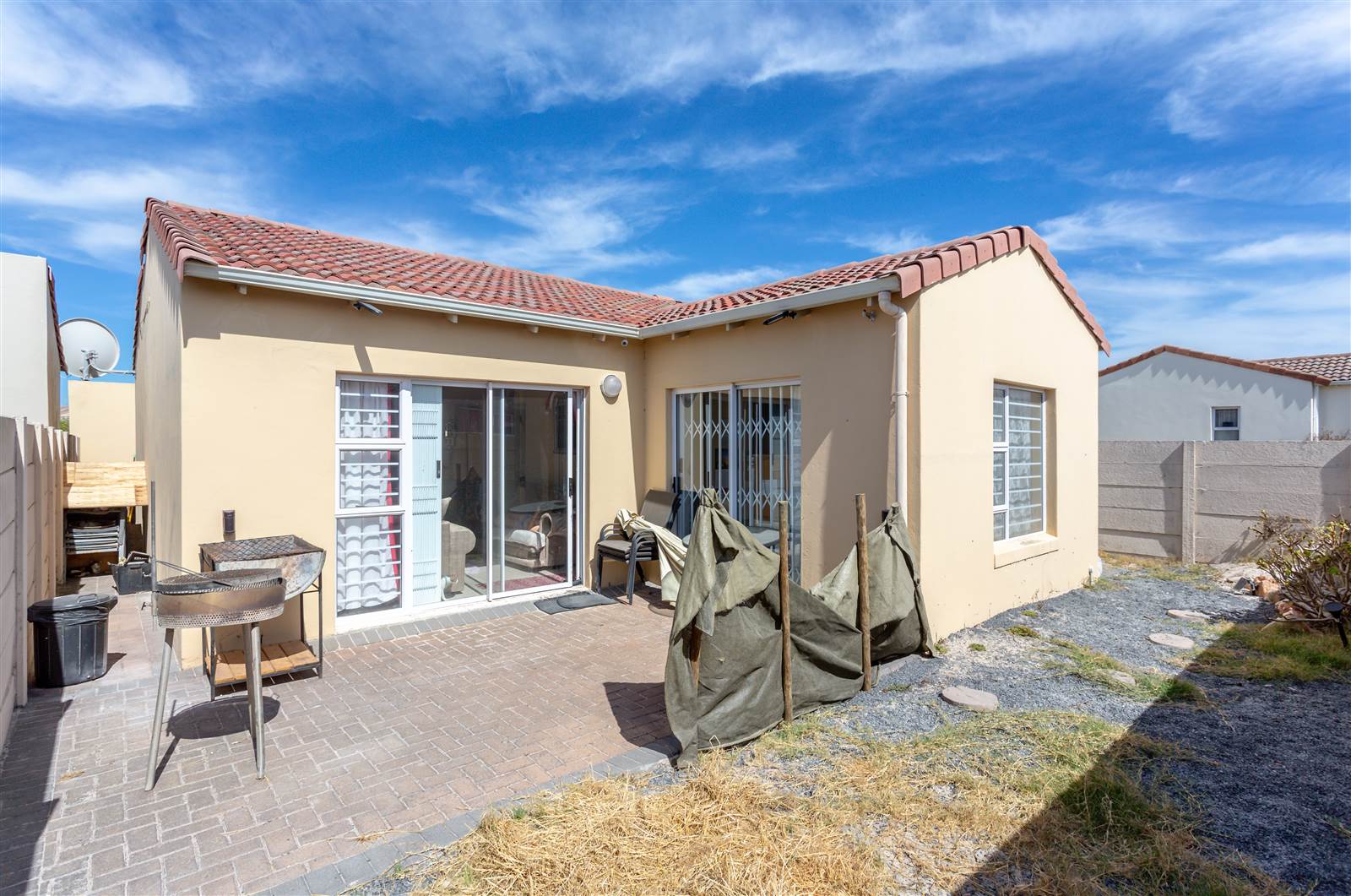 3 Bed House in Muizenberg photo number 11