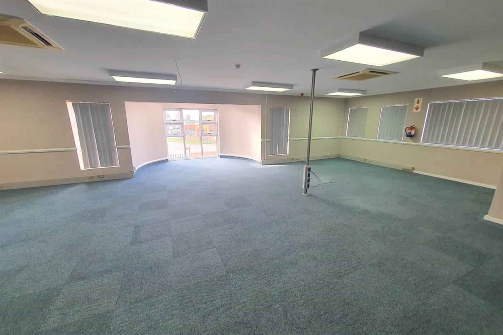 2500  m² Commercial space in Fairview photo number 19