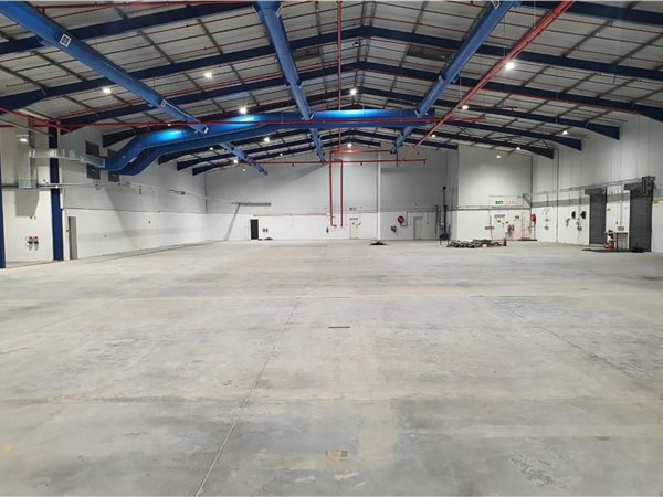 2500  m² Commercial space in Fairview