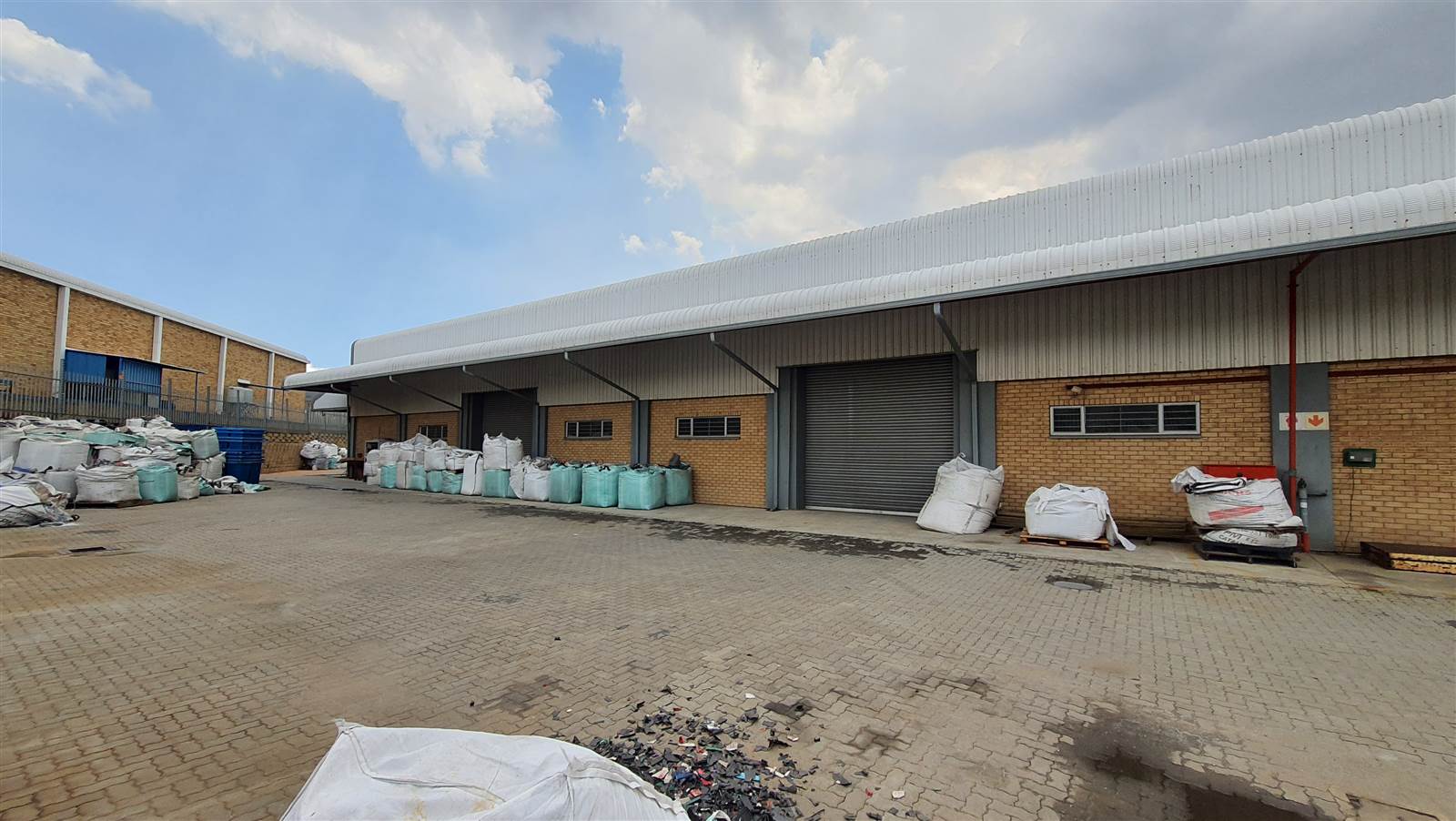 2100  m² Industrial space in Chloorkop photo number 20