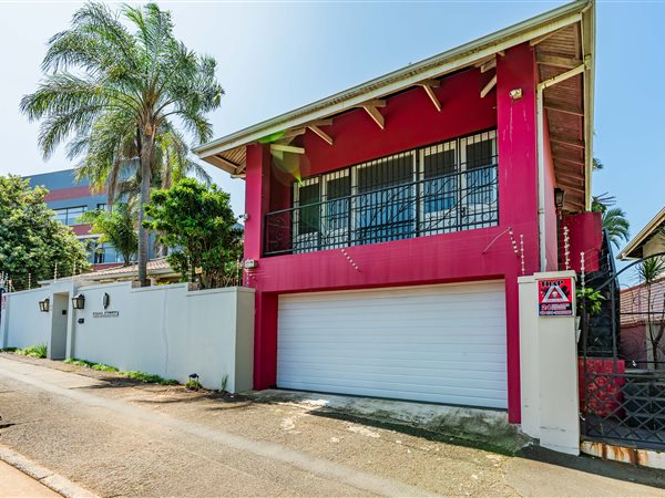 4 Bedroom House 4 Bedroom House