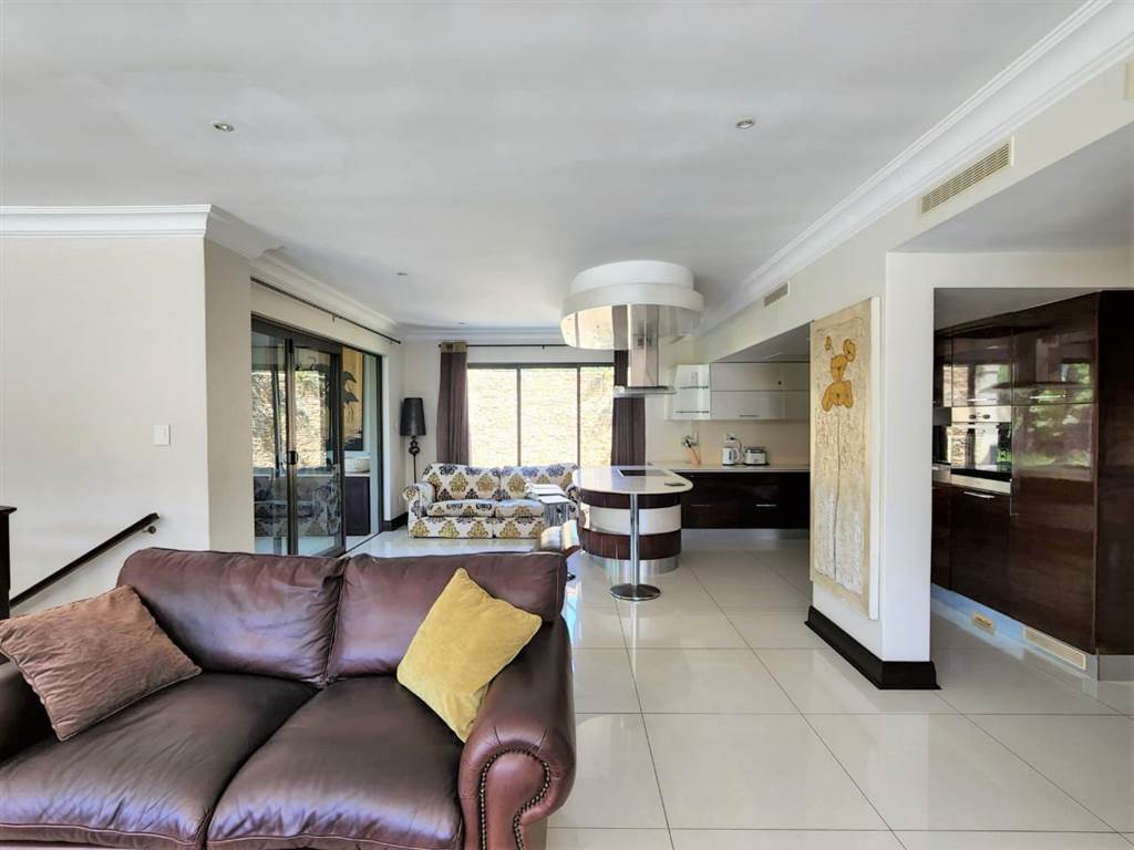 4 Bed House in Zimbali Estate photo number 17