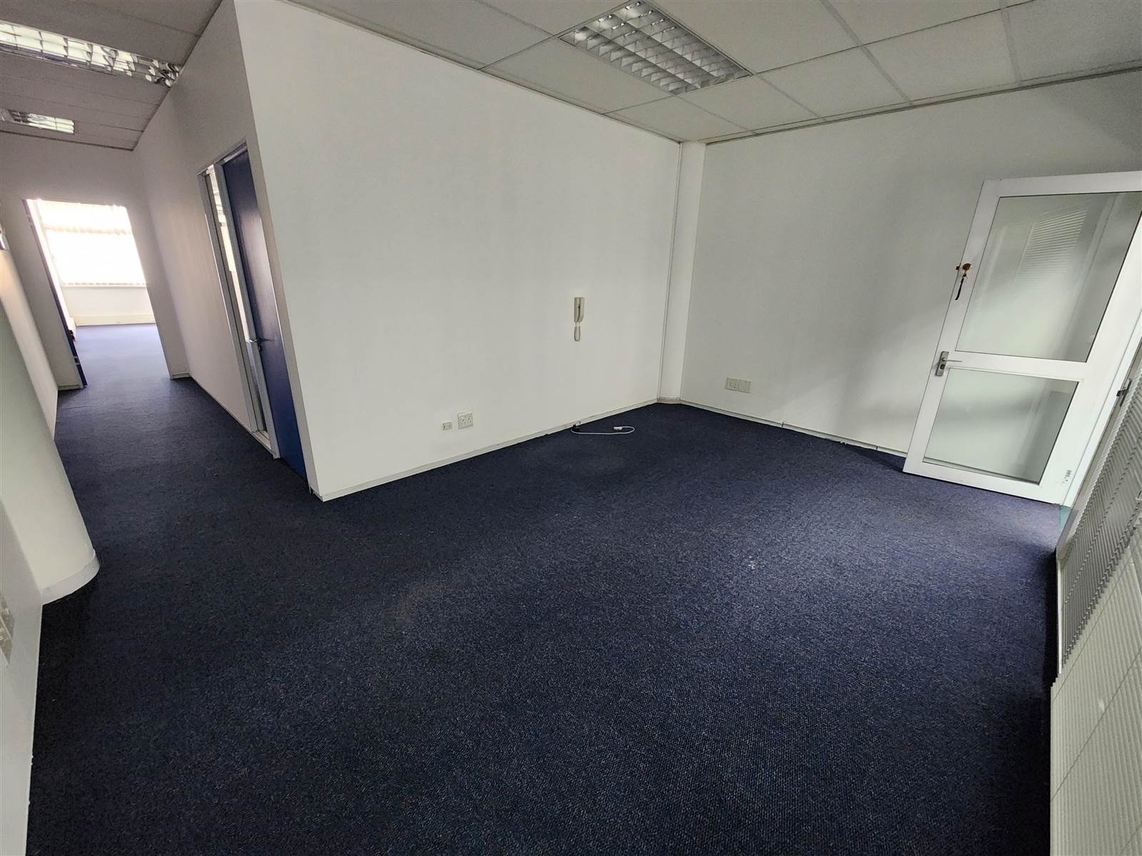 93  m² Commercial space in Milnerton Central photo number 6
