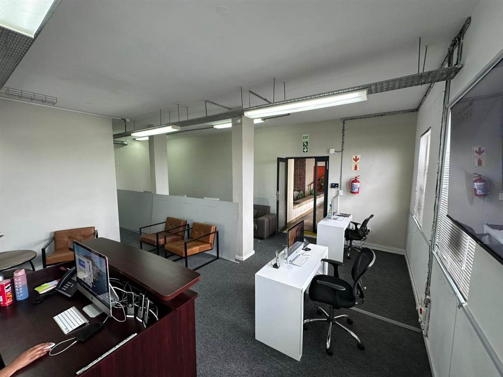115  m² Commercial space in Maitland photo number 5