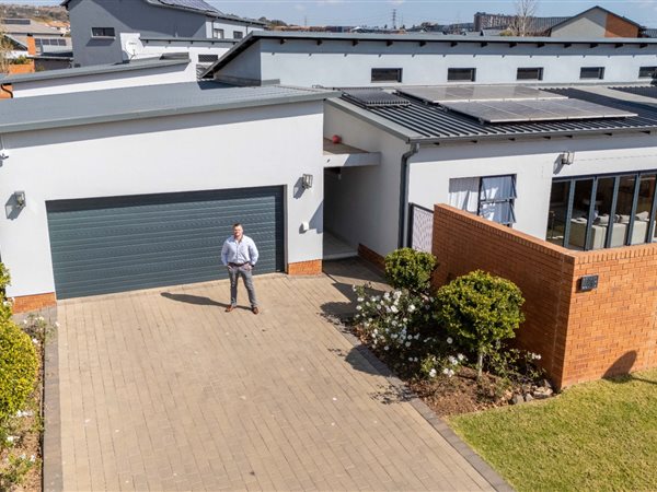 4 Bedroom Townhouse 4 Bedroom Townhouse
