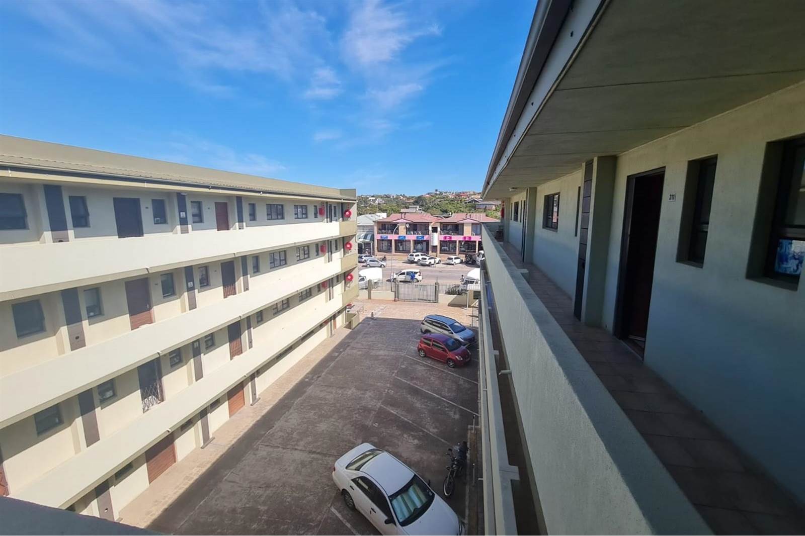 1 Bed Apartment in Jeffreys Bay photo number 18