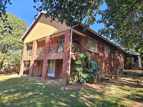 4 Bedroom House 4 Bedroom House