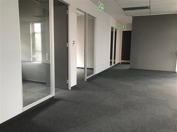 341  m² Commercial space