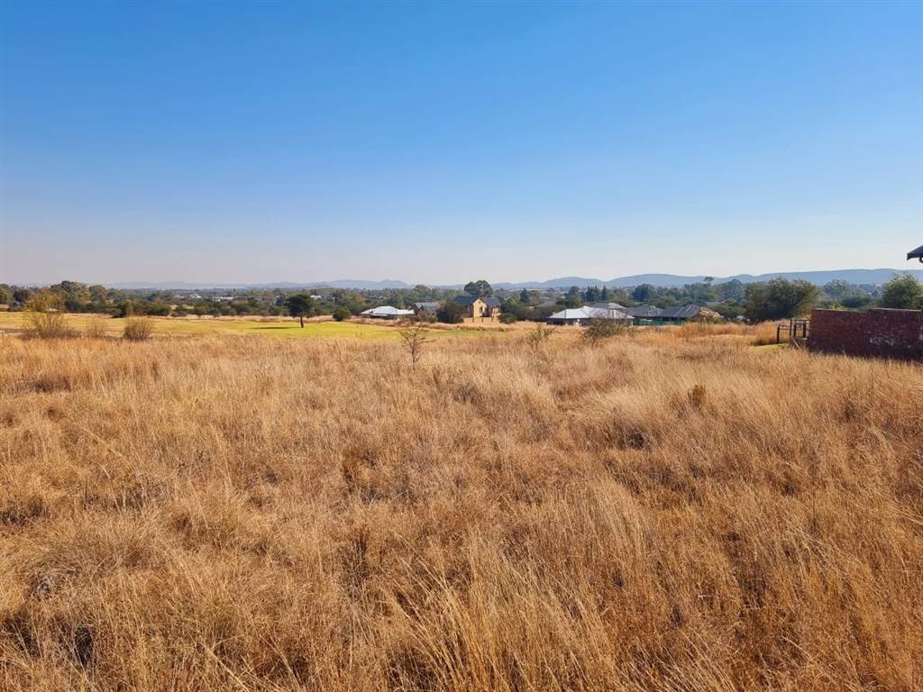 757 m² Land available in Parys Golf Estate photo number 4