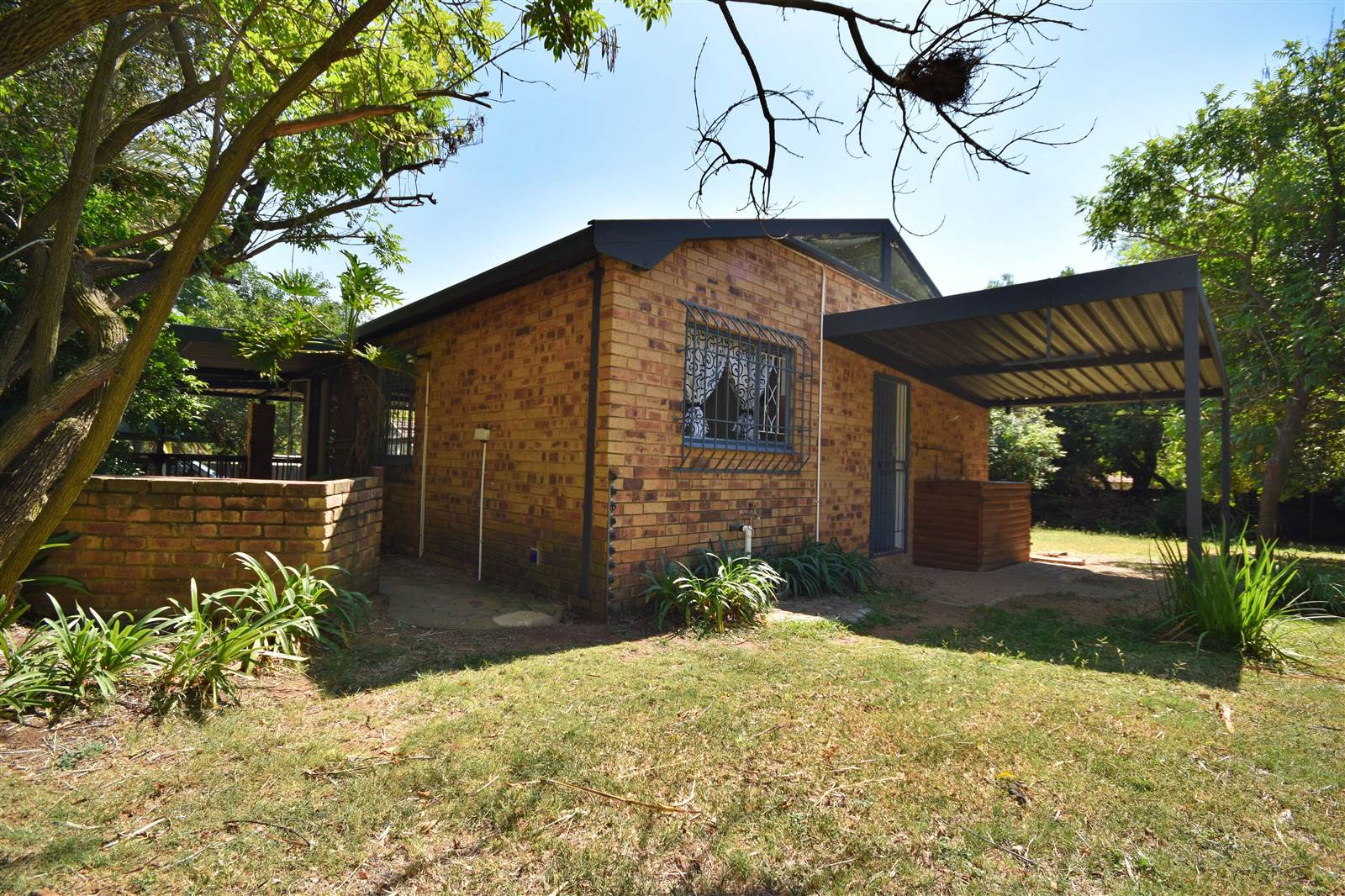 3 Bed House in Johannesburg North photo number 28