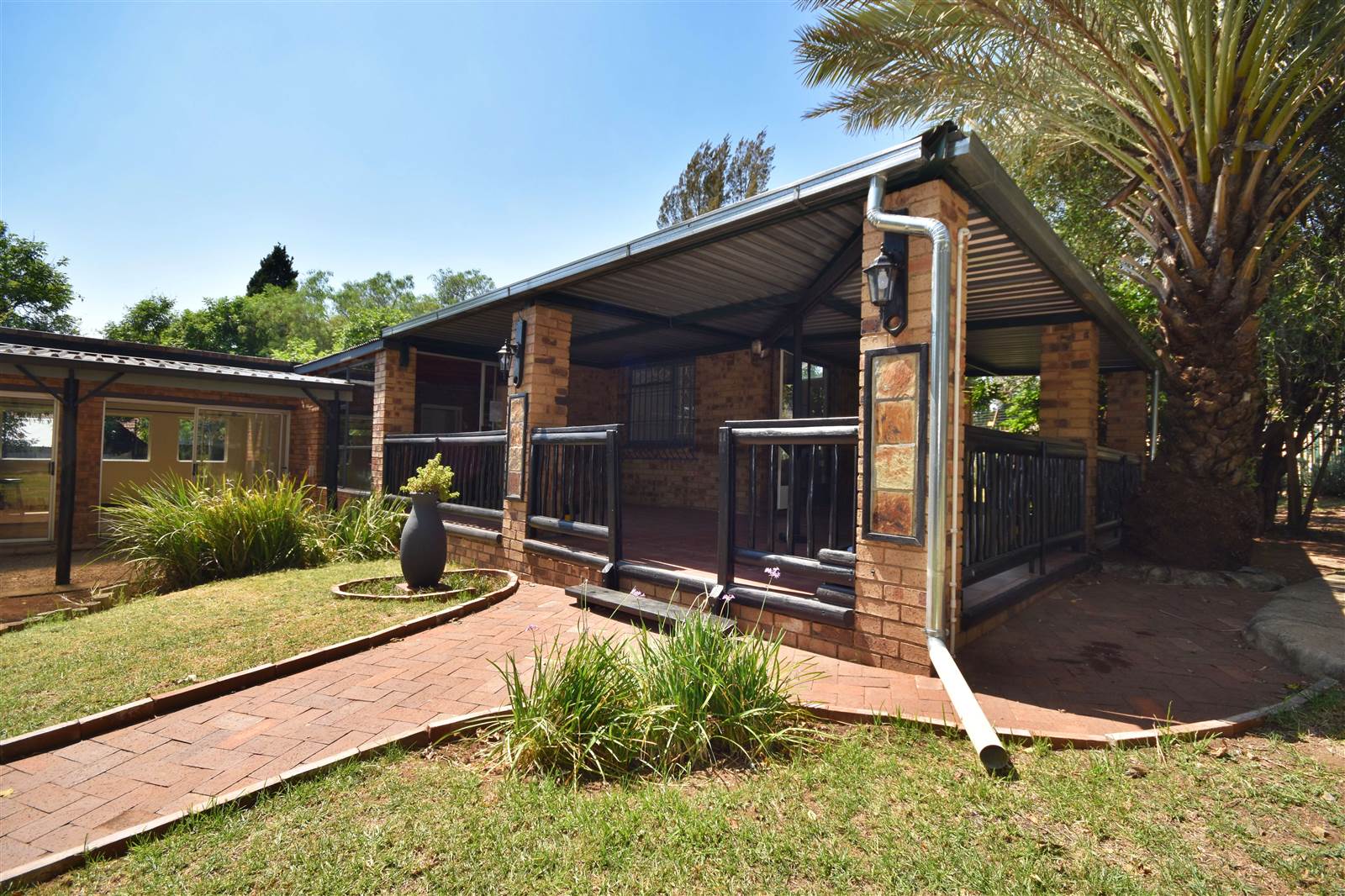 3 Bed House in Johannesburg North photo number 4