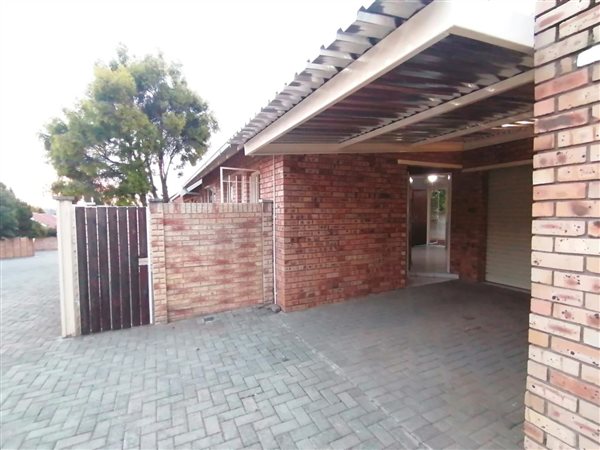 2 Bedroom Townhouse