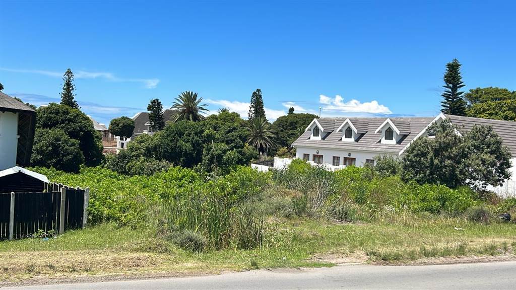 899 m² Land available in St Francis Bay photo number 7