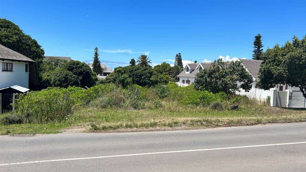 899 m² Land available in St Francis Bay photo number 4