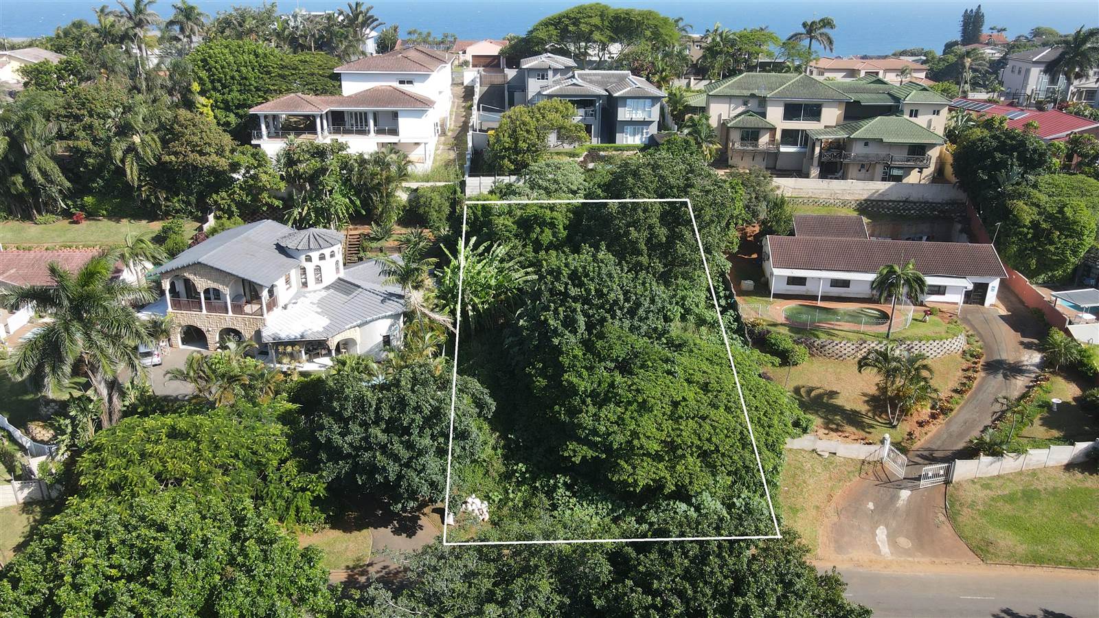 931 m² Land available in Ballito photo number 2