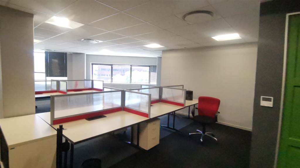 2200  m² Commercial space in Parktown photo number 10