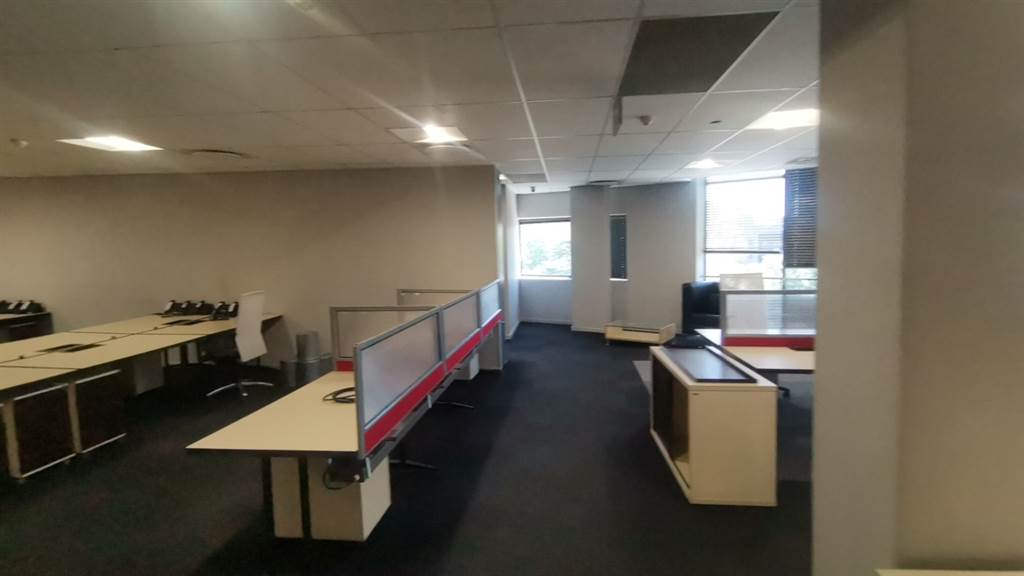 2200  m² Commercial space in Parktown photo number 11