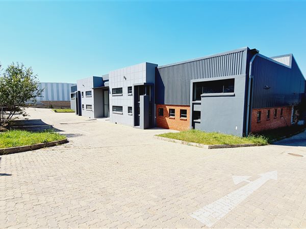 2 275  m² Industrial space