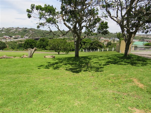 342 m² Land available in East Bank