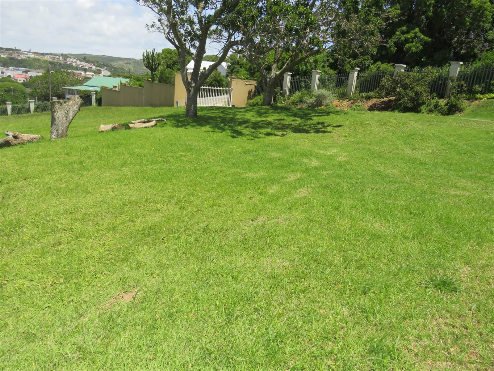 342 m² Land available in East Bank photo number 6