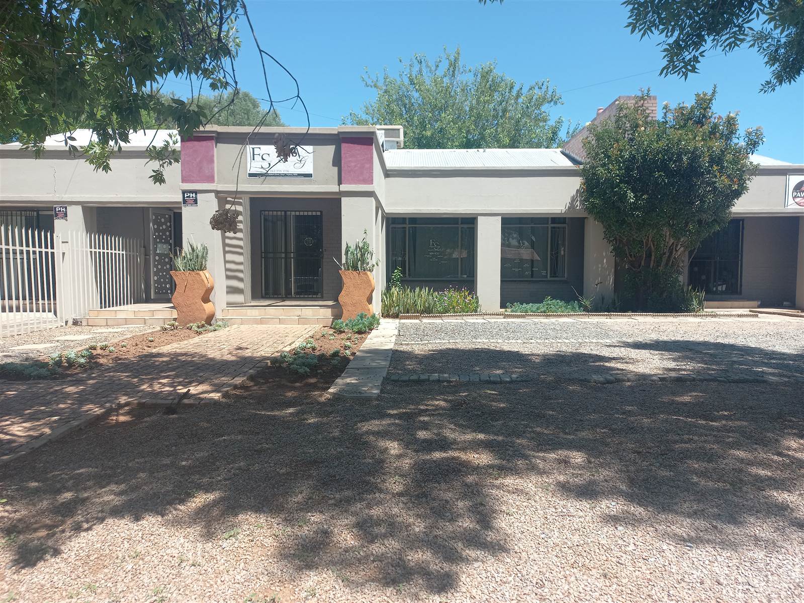 85  m² Commercial space in Vryburg photo number 1