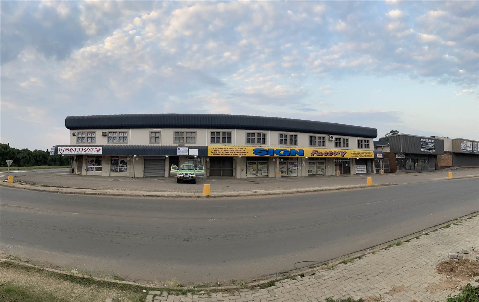 100  m² Commercial space in Empangeni Rail photo number 1