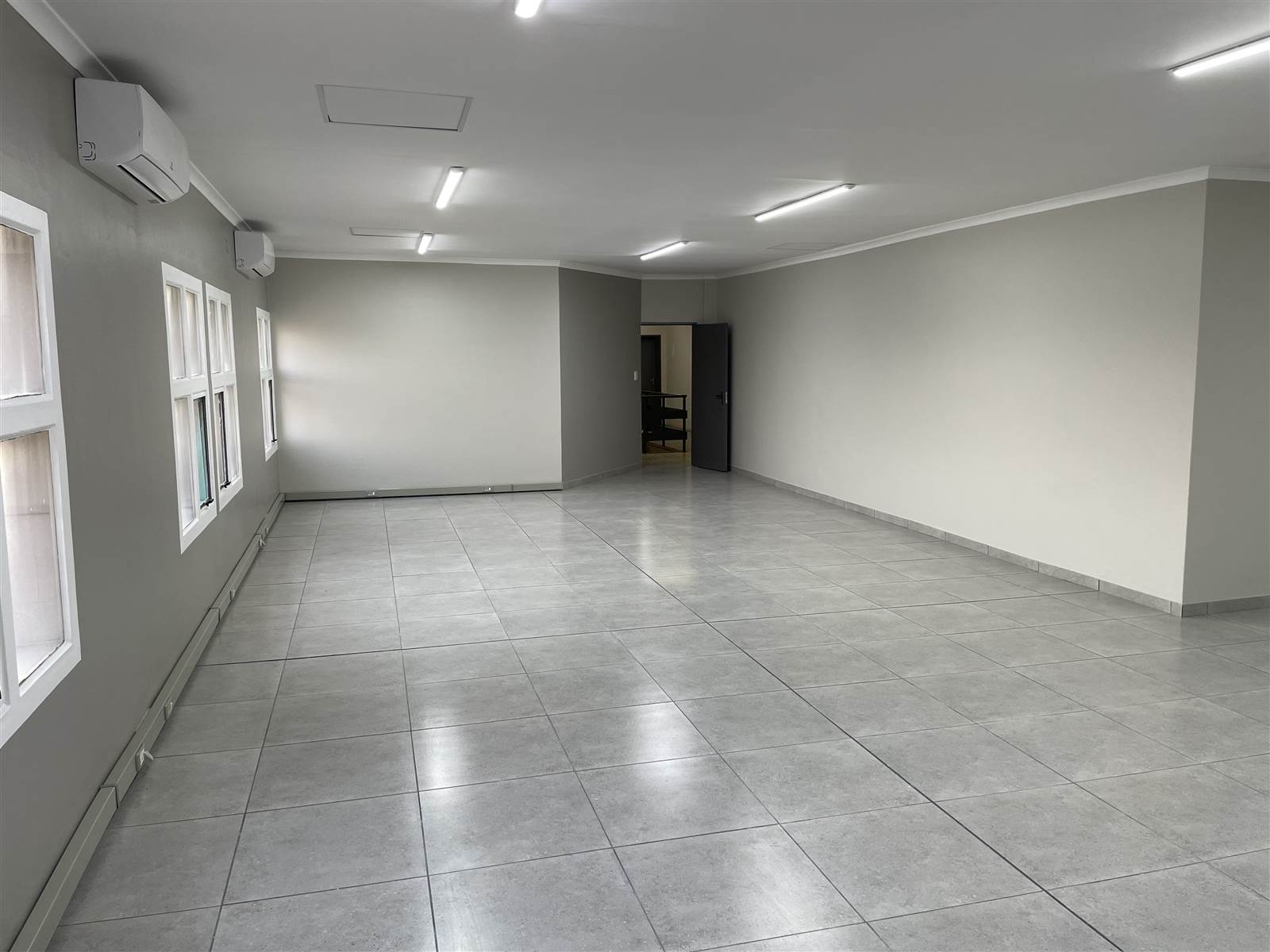 100  m² Commercial space in Empangeni Rail photo number 4