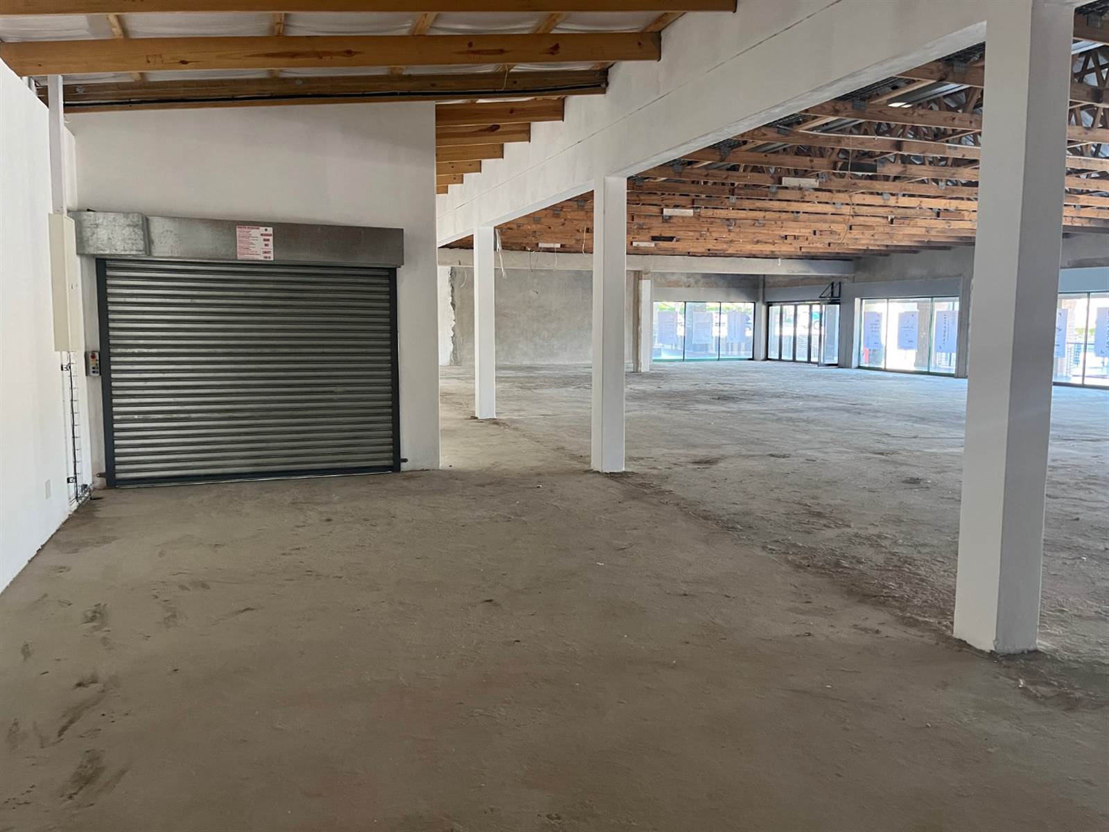 1000  m² Commercial space in Kyalami photo number 4