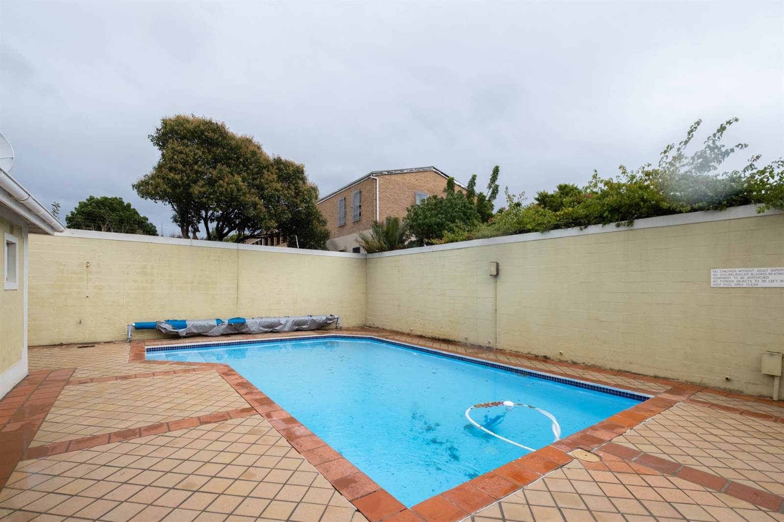 2 Bed Apartment in Wynberg photo number 20