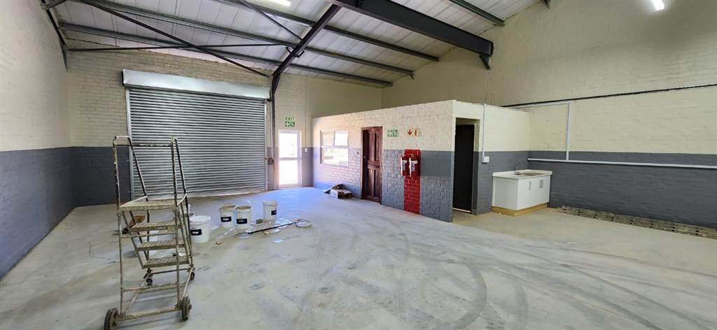 200  m² Industrial space in Wellington Central photo number 9