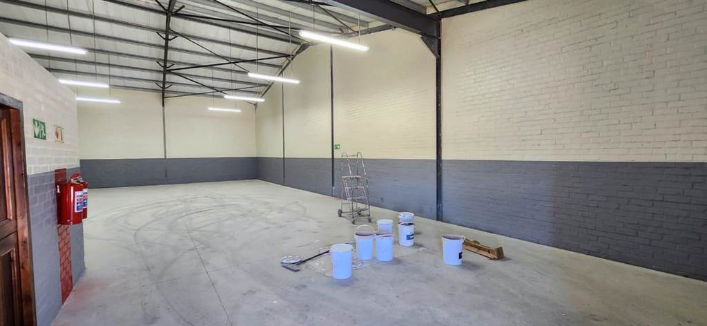 200  m² Industrial space in Wellington Central photo number 8