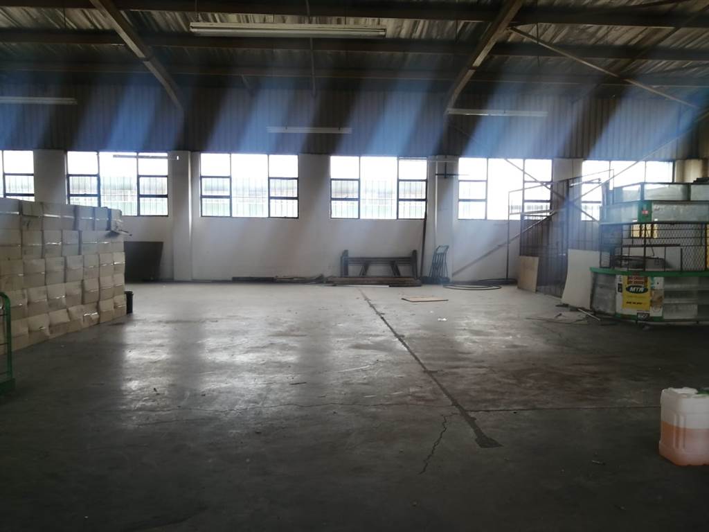500  m² Commercial space in Marlboro photo number 10