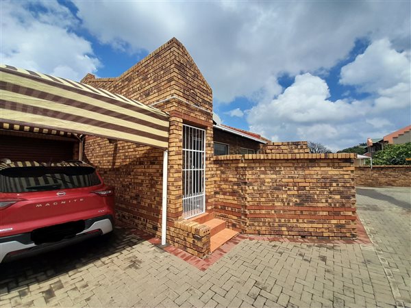 2 Bedroom Townhouse 2 Bedroom Townhouse