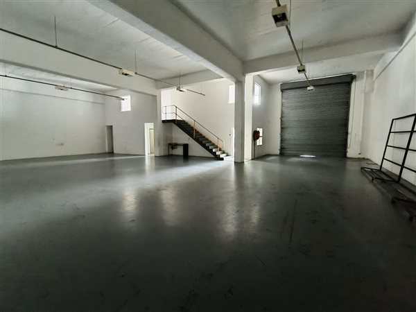 388  m² Industrial space