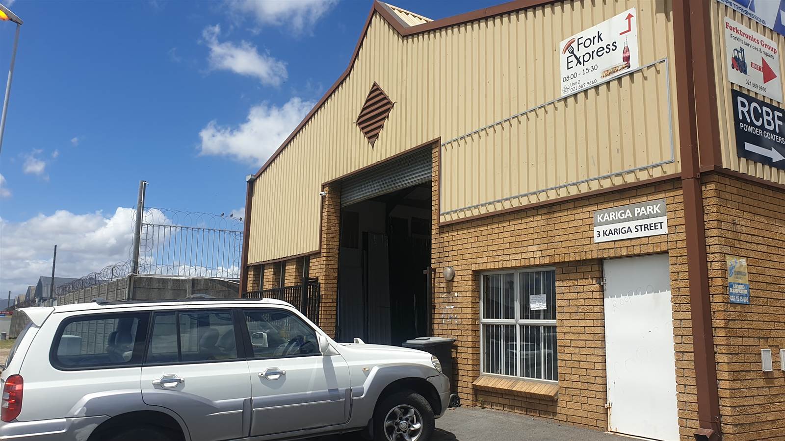 216  m² Industrial space in Bellville Central photo number 2