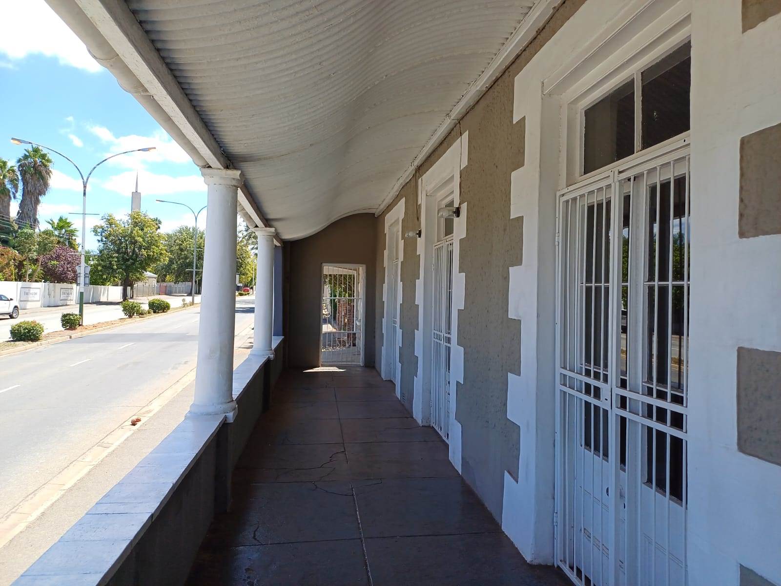 650  m² Commercial space in Oudtshoorn Central photo number 4