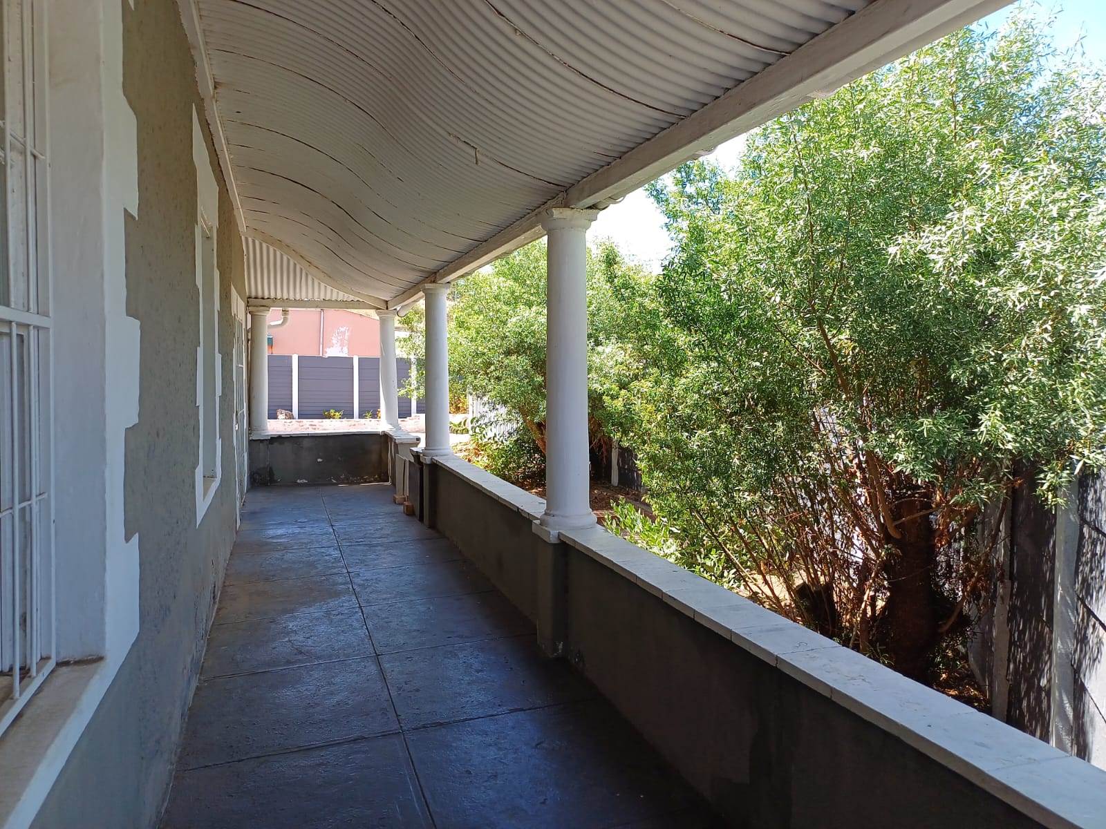 650  m² Commercial space in Oudtshoorn Central photo number 3