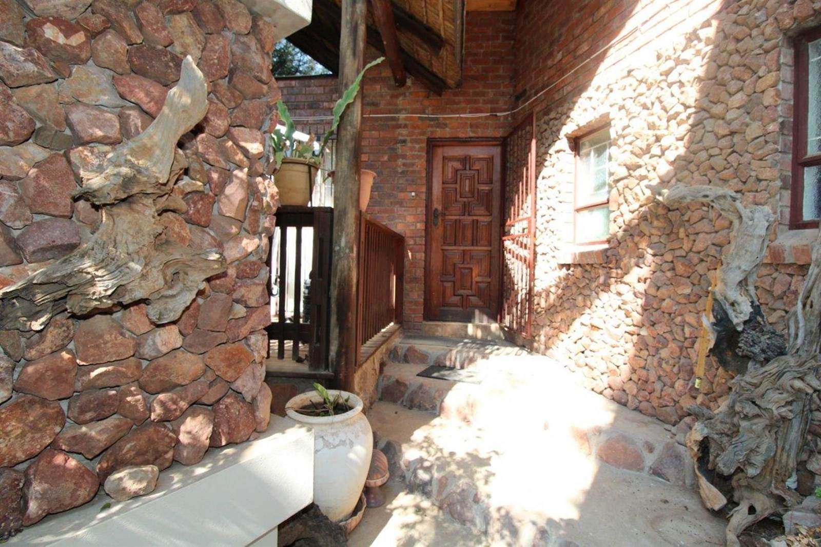 4 Bed House in Mookgophong (Naboomspruit) photo number 17