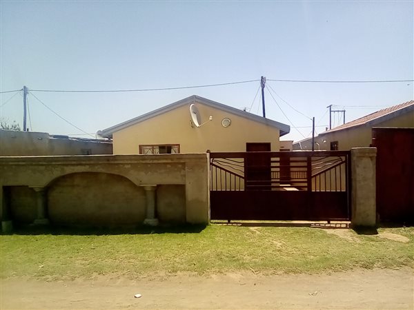 2 Bed House in Daveyton