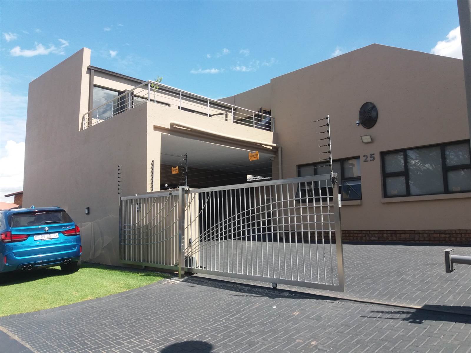 4 Bed House in Marais Steyn Park photo number 20
