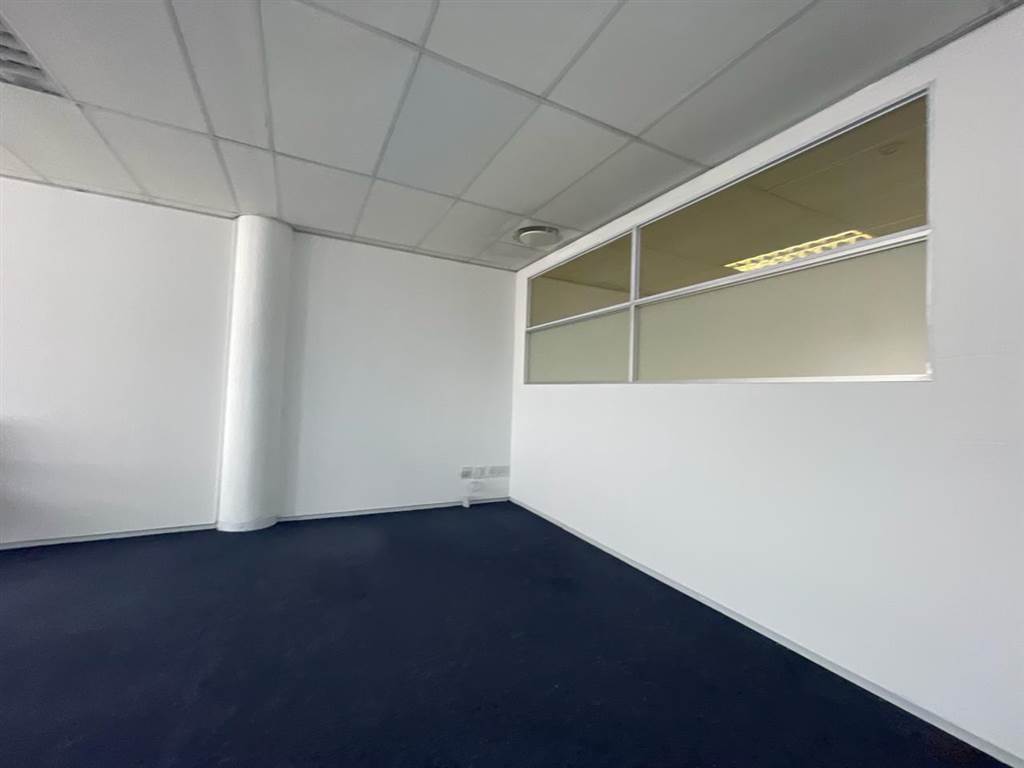 92.7  m² Commercial space in Milnerton Central photo number 18