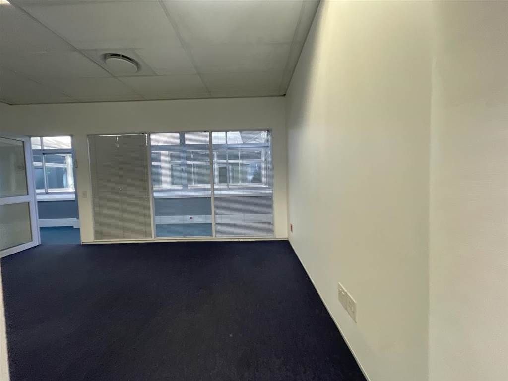 92.7  m² Commercial space in Milnerton Central photo number 26