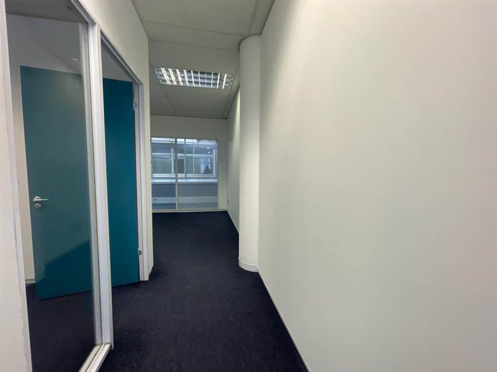 92.7  m² Commercial space in Milnerton Central photo number 23