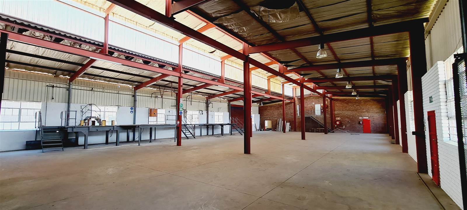 2250  m² Industrial space in Kya Sands photo number 3