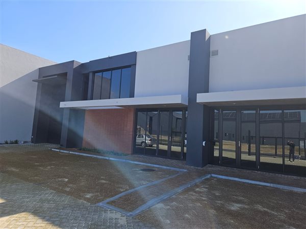 280  m² Industrial space