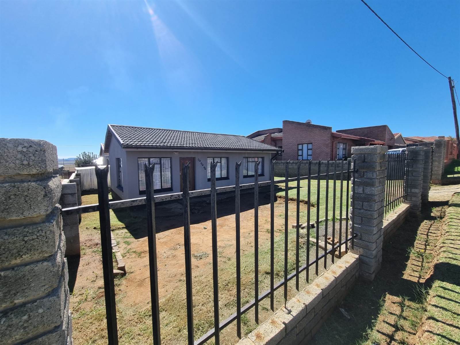 3 Bed House in Harrismith photo number 12