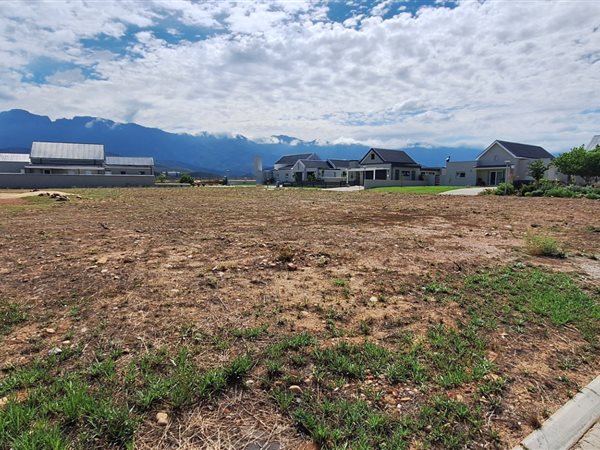 734 m² Land 734 m² Land