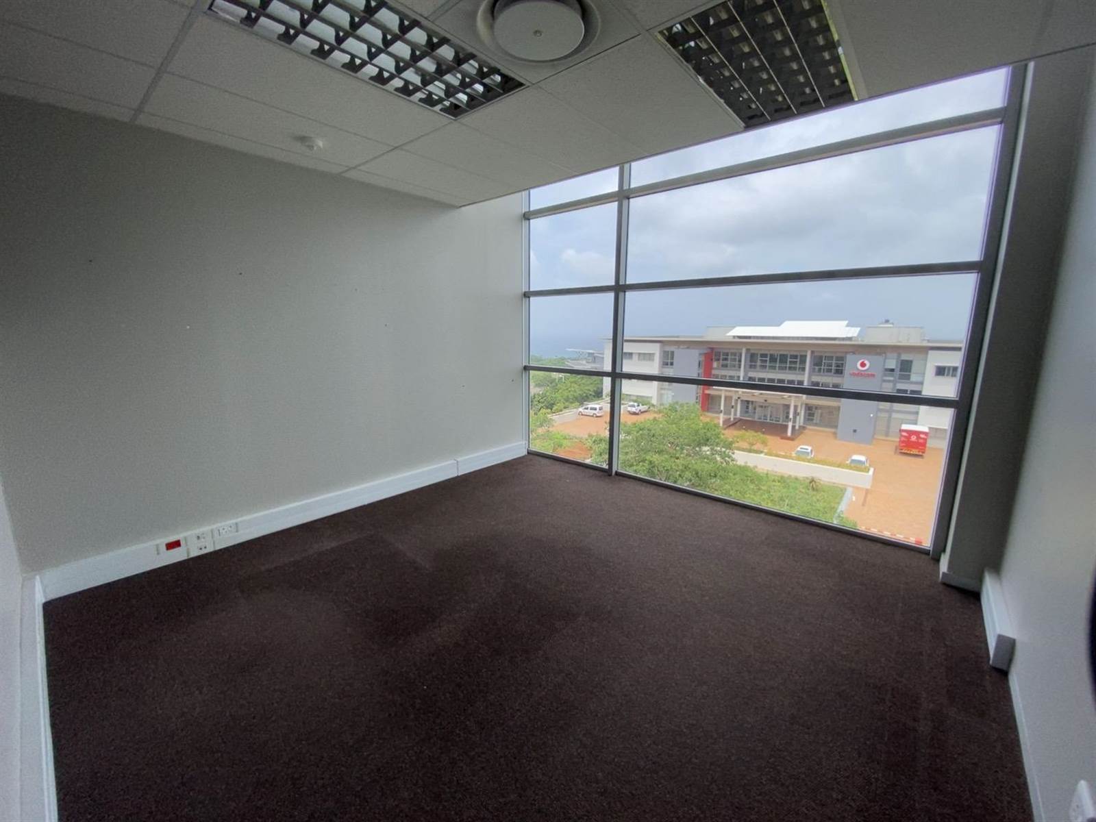 1100  m² Commercial space in Umhlanga Ridge photo number 3